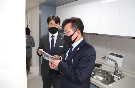 경기도의회 박근철 민주당 대표 "기본주택 부동산 투기 잠재울 대안"