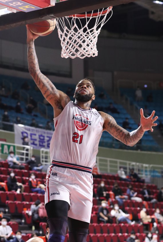 [서울=뉴시스] 울산 현대모비스 숀 롱. (사진=KBL 제공)