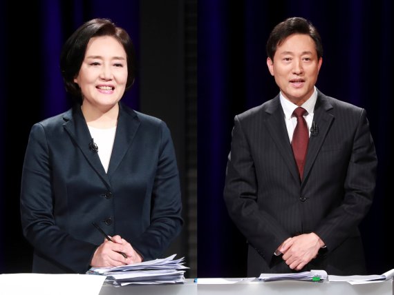 박영선 더불어민주당 후보와 오세훈 국민의힘 후보(오른쪽)가 29일 밤 서울 상암동 MBC에서 열린 MBC 100분 토론 서울시장 보궐선거 후보자 토론회에 참석해 발언하고 있다. 2021.3.29/뉴스1 © News1 국회사진취재단