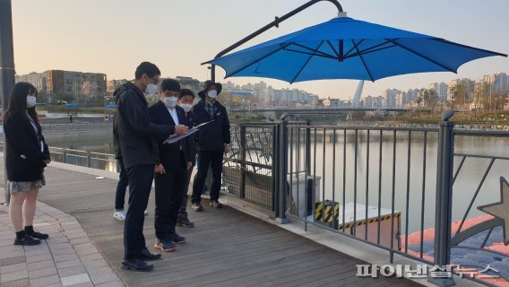 이석범 김포시 부시장 한강중앙공원(보트하우스) 로드체크. 사진제공=김포시