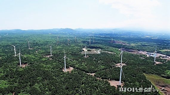 제주에너지공사가 운용중인 제주시 동복·북촌풍력발전단지 /사진=fnDB