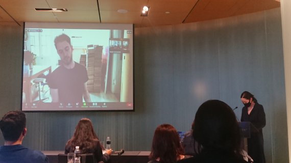 'CIRCA' 설립자인 영국의 예술가 조셉 오코너가 1일 서울 삼성동의 한 호텔에서 화상 간담회를 통해 질의응답을 받고 있다.