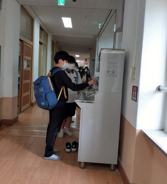 충남도 보건환경연구원이 보령‧당진시 소재 초‧중‧고등학교 전체를 대상으로 ‘찾아가는 수질검사’를 실시한다.© 뉴스1