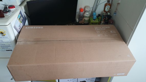 삼성전자의 2021년형 고해상도 모니터 'S65UA'의 에코패키지. © News1 정상훈 기자