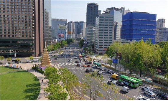 서울시, 1.55km '세종대로 사람숲길' 완성