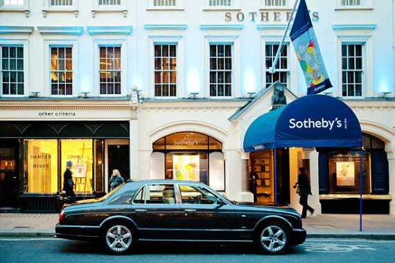 글로벌 경매회사 소더비(Sotheby's)가 경매 낙찰 대금을 비트코인(BTC), 이더리움(ETH) 등 가상자산으로 받겠다고 공식 발표했다.