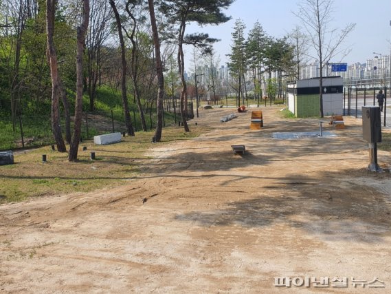 양주시 ‘반려견 놀이터’ 시범운영…인기 고공비행