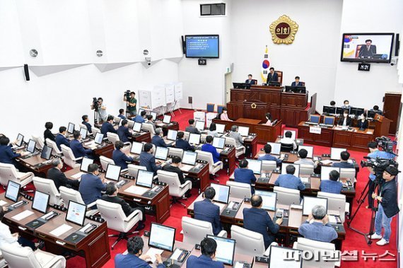 제주도의원도 경조사 참석·밤 9시 이후 사적 모임 금지