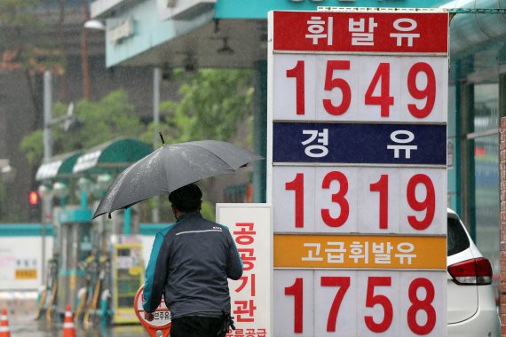 전국 주유소 휘발유 3주 연속 상승...경유 L당 40원 ↑