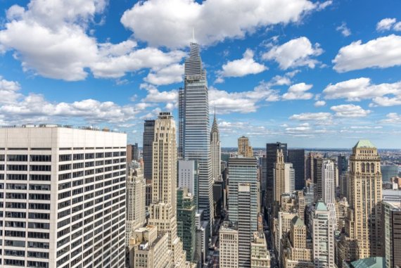 우뚝 솟아 있는 원 밴더빌트 빌딩 / 사진=6sqft 제공