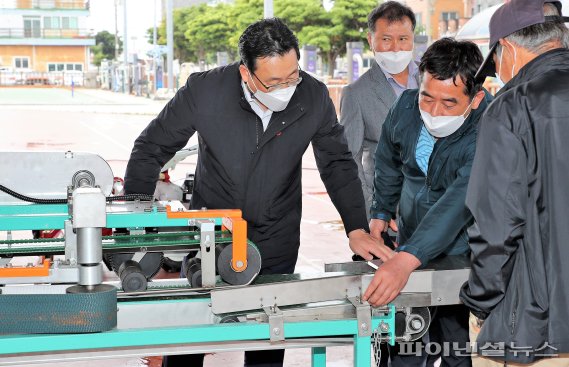 [fn포토] 전국 최고 마늘…제주 대정암반수 마농박람회