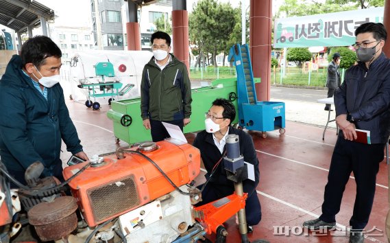 [fn포토] 전국 최고 마늘…제주 대정암반수 마농박람회