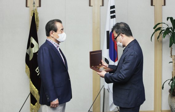 조성제 BN그룹 회장, 부산대 조선해양공학과 동문회 공로상 수상