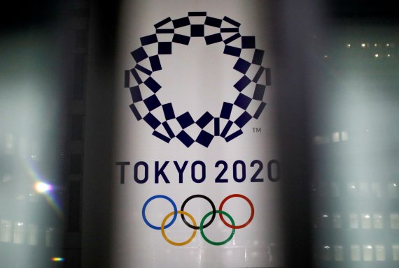 도쿄도청에 걸린 도쿄올림픽 2020 마크. 로이터 뉴스1