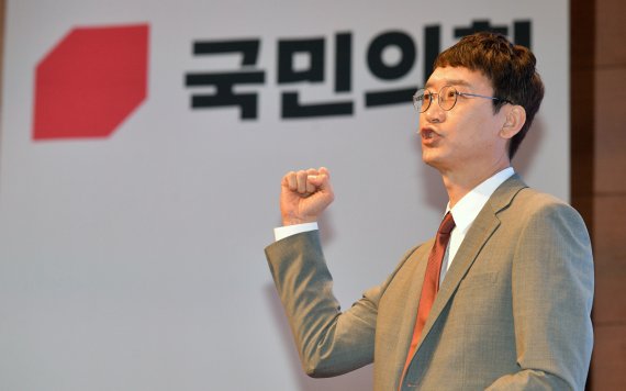 국민의힘 당대표 경선 나선 김웅 윤석열 들어오려면..