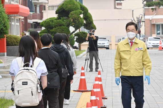 경북교육청, 등교 수업 확대 따라 방역 강화