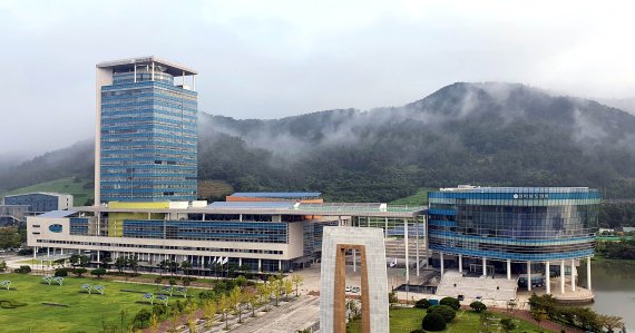 전남도, 여수광양항 배후단지 확충...고부가가치 항만 육성