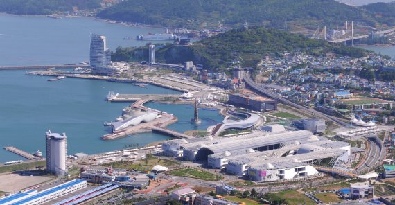 COP28 남해안남중권 유치위, 문재인 대통령 유치 선언 '환영'