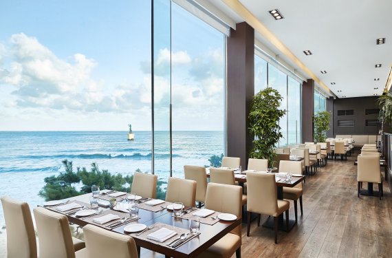 웨스틴조선 부산 뷔페 레스토랑 '까밀리아'© 뉴스1