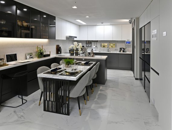 전용면적 84㎡형 아파트 주방 모습.(한진중공업 제공)© 뉴스1