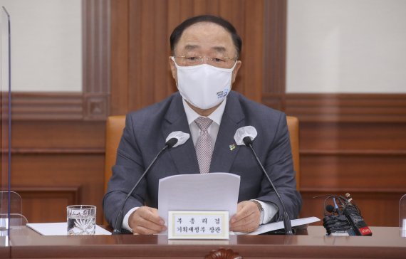 2차 추경 공식화…선별 vs 전국민 지급 충돌 우려