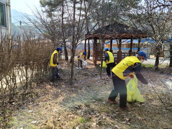 취업자 중 절반이 '초단시간 근로자'