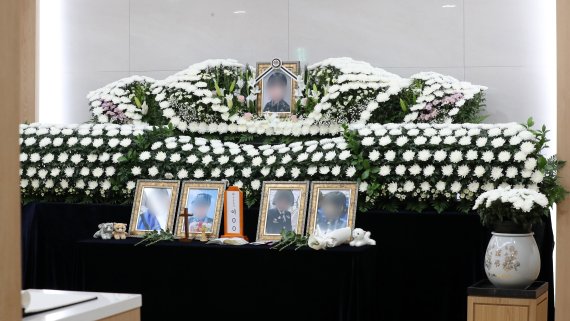 5일 오후 경기도 성남시 분당구 국군수도병원 장례식장에 성추행 피해 신고 후 극단적 선택을 한 고(故) 이모 공군 중사의 빈소가 마련돼 있다. 2021.6.5/뉴스1 © News1 황기선 기자 /사진=뉴스1