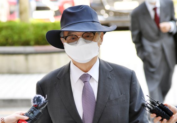오거돈 사건 피해자 고통 호소 "숨 쉬는 게 민폐구나.."