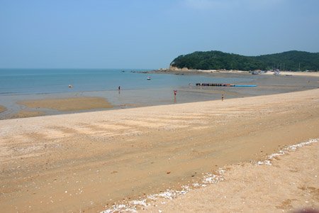 7월 1일 개장하는 왕산해수욕장 전경.