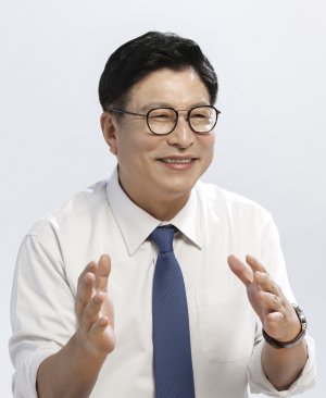 "인천 일반高 강화 정책 결실… 코로나에도 명문대 진학 늘어" [로컬 포커스 공공기관장을 만나다]