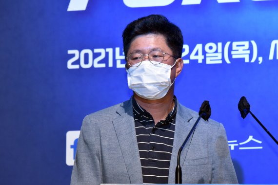 제12회 퓨처 ICT 포럼이 파이낸셜뉴스와 과학기술정보통신부 공동주최로 24일 서울 소공로 웨스틴조선호텔에서 열렸다. 김주민 LG전자 인공지능연구소 연구소장이 주제강연을 하고있다. 사진=서동일 기자