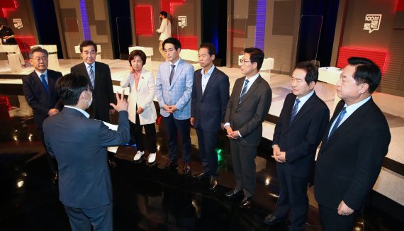 민주당 대선 토론회 시청률, 1차 가장 높고 점점 낮아져