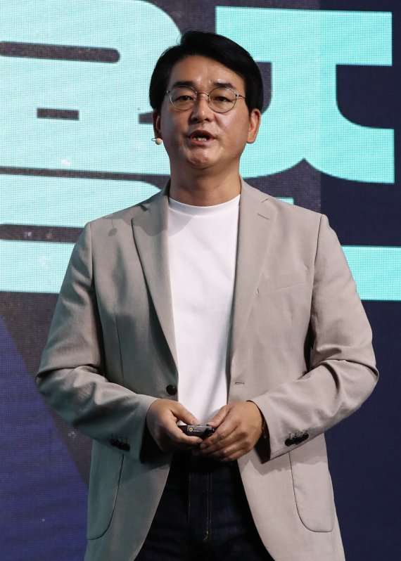 "공약 아니고요" 박용진 '빵' 터뜨린 이재명의 '세계일주 지원금'