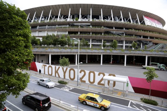 오는 23일 도쿄올림픽 개막식이 열릴 일본 도쿄 신주쿠 국립경기장. AP뉴시스