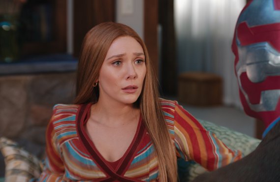 This image released by Disney+ shows Elizabeth Olsen in “WandaVision. /사진=뉴시스 외신화상