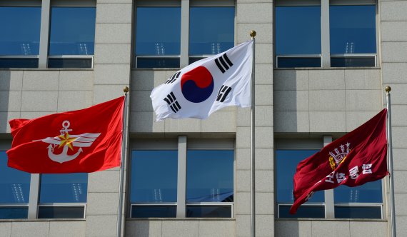 공군 부사관 피고인, 구속수감 중 사망.. 野 "軍 관리 엉망진창"