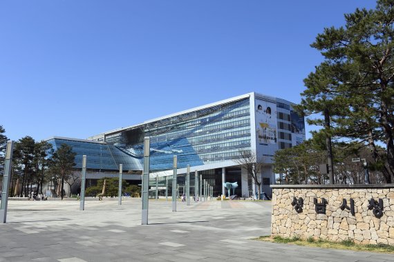 성남시, 공공부문 장애인 의무 고용 비율 5% '조례 제정'