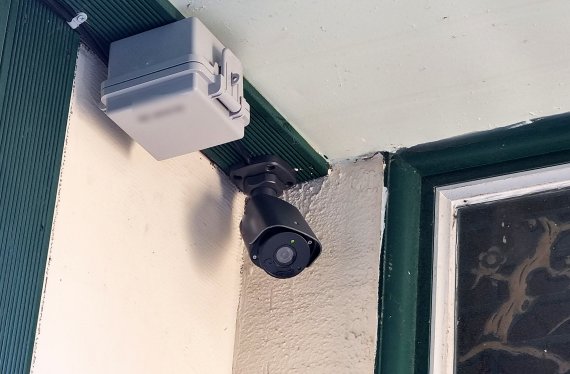 19일 오후 제주 중학생 살해사건 현장인 제주시 조천읍의 한 주택에 CCTV가 설치돼 있다.2021.7.20/뉴스1© 뉴스1