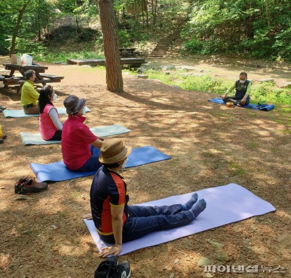 김포 문수산 산림치유 프로그램. 사진제공=김포시