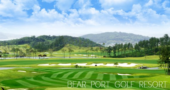 전북 익산에 있는 18홀 규모의 회원제 골프장 베어포트CC의 새 주인이 익산관광개발로 정해졌다. 익산관광개발은 지난 20일 베어포트CC 인수를 위한 본계약을 체결했다. / 사진=베어포트리조트 홈페이지