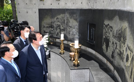 "겁먹은 배신자"..與 '윤석열 때리기' 융단폭격[정치맛집]