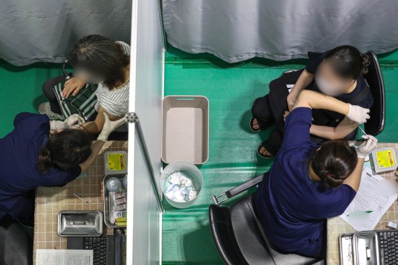 28일 서울 서대문구 북아현문화체육센터에 마련된 서대문구 예방접종센터 모습. 2021.7.28/뉴스1 © News1 성동훈 기자