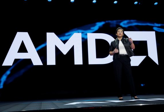 FILE PHOTO: Lisa Su, president and CEO of AMD, gives a keynote address during the 2019 CES in Las Vegas, Nevada, U.S., January 9, 2019. REUTERS/Steve Marcus/File Photo /REUTERS/뉴스1 /사진=뉴스1 외신화상
