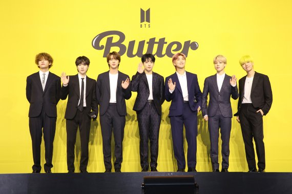 [서울=뉴시스] 방탄소년단 '버터'. 2021.08.03. (사진 = 빌보드 소셜미디어 캡처) photo@newsis.com /사진=뉴시스