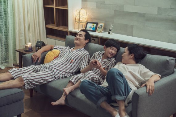 [새영화] ‘싱크홀’ 희망이 필요한 올여름 필견무비