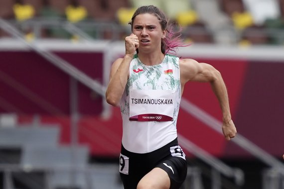 벨라루스 육상선수 크리스치나 치마노우스카야가 지난달 30일 일본 도쿄에서 100m 여성 육상 경기에 참가해 달리고 있다.AP뉴시스