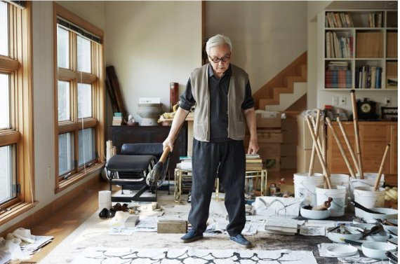 [서울=뉴시스] Suh Se Ok in his studio, 2018Photo by Joo Yeon LeeCourtesy Lehmann Maupin, New York, Hong Kong, Seoul, and London