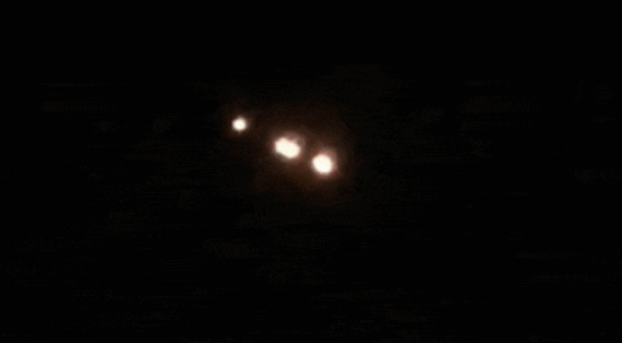 “UFO 맞다” 전주 밤하늘에 나타난 주황색 섬광 (영상)