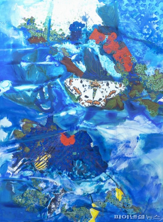 안진의, 꽃의 시간, 194x260cm, 캔버스에 석채 혼합재료, 2021. 사진제공=고먕문화재단