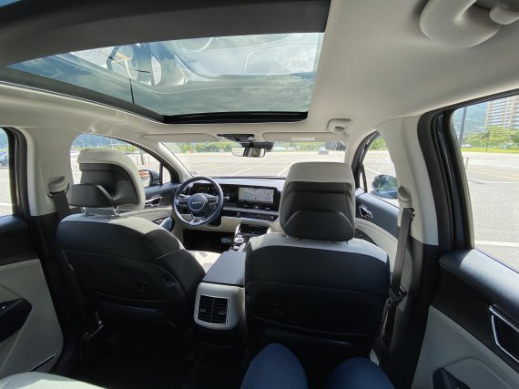 기아 스포티지 하이브리드 실내. 사진=최종근 기자